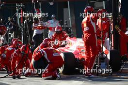 27.03.2011 Melbourne, Australia,  Fernando Alonso (ESP), Scuderia Ferrari pit stop - Formula 1 World Championship, Rd 01, Australian Grand Prix, Sunday Race