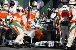 27.03.2011 Melbourne, Australia,  Paul di Resta (GBR), Force India F1 Team pit stop - Formula 1 World Championship, Rd 01, Australian Grand Prix, Sunday Race