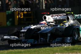 27.03.2011 Melbourne, Australia,  Nico Rosberg (GER), Mercedes GP and Rubens Barrichello (BRA), Williams F1 Team  - Formula 1 World Championship, Rd 01, Australian Grand Prix, Sunday Race