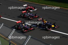 27.03.2011 Melbourne, Australia,  Sebastian Vettel (GER), Red Bull Racing leads Lewis Hamilton (GBR), McLaren Mercedes - Formula 1 World Championship, Rd 01, Australian Grand Prix, Sunday Race