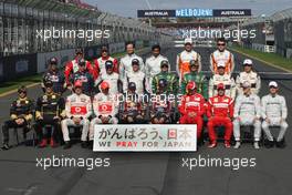 27.03.2011 Melbourne, Australia,  Drivers group picture - Formula 1 World Championship, Rd 01, Australian Grand Prix, Sunday