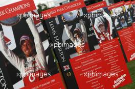 24.03.2011 Melbourne, Australia,  Lewis Hamilton (GBR), McLaren Mercedes  - Formula 1 World Championship, Rd 01, Australian Grand Prix, Thursday