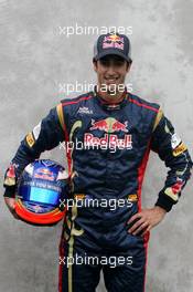 24.03.2011 Melbourne, Australia,  Daniel Ricciardo (AUS) Test Driver, Scuderia Toro Rosso  - Formula 1 World Championship, Rd 01, Australian Grand Prix, Thursday