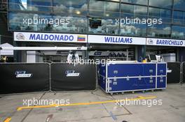 24.03.2011 Melbourne, Australia,  Williams pits - Formula 1 World Championship, Rd 01, Australian Grand Prix, Thursday