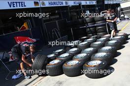 23.03.2011 Melbourne, Australia,  Red Bull Racing, Pirelli tyres  - Formula 1 World Championship, Rd 01, Australian Grand Prix, Wednesday