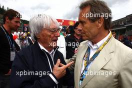 28.08.2011 Spa Francorchamps, Belgium,  Bernie Ecclestone (GBR) and Jacky Ickx (BEL) - Formula 1 World Championship, Rd 12, Belgian Grand Prix, Sunday Pre-Race Grid