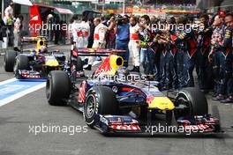 28.08.2011 Spa Francorchamps, Belgium,  1st place Sebastian Vettel (GER), Red Bull Racing leads Mark Webber (AUS), Red Bull Racing - Formula 1 World Championship, Rd 12, Belgian Grand Prix, Sunday Podium