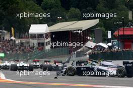 28.08.2011 Spa Francorchamps, Belgium, Start of the race, Heikki Kovalainen (FIN), Team Lotus  - Formula 1 World Championship, Rd 12, Belgian Grand Prix, Sunday Race