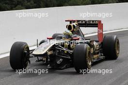 28.08.2011 Spa Francorchamps, Belgium,  Bruno Senna (BRA), Lotus Renault GP with a broken front wing - Formula 1 World Championship, Rd 12, Belgian Grand Prix, Sunday Race
