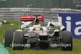 28.08.2011 Spa Francorchamps, Belgium,  Lewis Hamilton (GBR), McLaren Mercedes crashed - Formula 1 World Championship, Rd 12, Belgian Grand Prix, Sunday Race