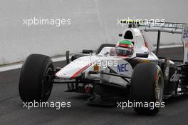 28.08.2011 Spa Francorchamps, Belgium,  Sergio Pérez (MEX), Sauber F1 Team missing his front wing - Formula 1 World Championship, Rd 12, Belgian Grand Prix, Sunday Race