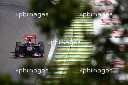 25.11.2011 Interlargos, Brazil,  Sebastien Buemi (SUI), Scuderia Toro Rosso  - Formula 1 World Championship, Rd 19, Brazilian Grand Prix, Friday Practice