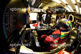 25.11.2011 Interlargos, Brazil,  Bruno Senna (BRE), Renault F1 Team  - Formula 1 World Championship, Rd 19, Brazilian Grand Prix, Friday Practice