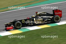 25.11.2011 Interlargos, Brazil,  Bruno Senna (BRE), Renault F1 Team  - Formula 1 World Championship, Rd 19, Brazilian Grand Prix, Friday Practice