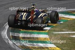 25.11.2011 Interlargos, Brazil,  Vitaly Petrov (RUS), Lotus Renalut F1 Team  - Formula 1 World Championship, Rd 19, Brazilian Grand Prix, Friday Practice