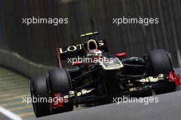 26.11.2011 Sao Paulo, Brazil, Vitaly Petrov (RUS), Lotus Renault GP  - Formula 1 World Championship, Rd 19, Brazilian Grand Prix, Saturday Practice