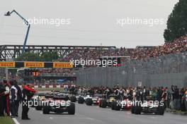 12.06.2011 Montreal, Canada,  Grid - Formula 1 World Championship, Rd 07, Canadian Grand Prix, Sunday Pre-Race Grid