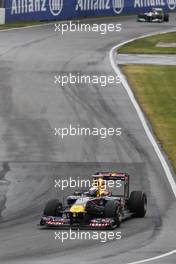 12.06.2011 Montreal, Canada, Sebastian Vettel (DEU) Red Bull Racing, Micheal Schumacher (DEU) Mercedes GP Petronas F1 Team  - Formula 1 World Championship, Rd 7, Canadian Grand Prix, Sunday Race