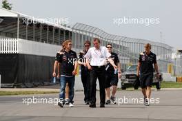 09.06.2011 Montreal, Canada,  Sebastian Vettel (GER), Red Bull Racing, walks the track - Formula 1 World Championship, Rd 07, Canadian Grand Prix, Thursday