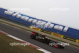 15.04.2011 Shanghai, China,  Vitaly Petrov (RUS), Lotus Renalut F1 Team  - Formula 1 World Championship, Rd 03, Chinese Grand Prix, Friday Practice