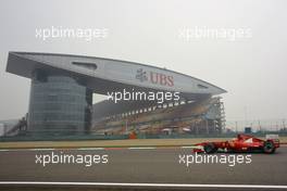 15.04.2011 Shanghai, China,  Fernando Alonso (ESP), Scuderia Ferrari  - Formula 1 World Championship, Rd 03, Chinese Grand Prix, Friday Practice