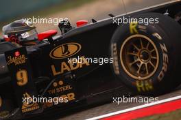 15.04.2011 Shanghai, China,  Nick Heidfeld (GER), Lotus Renault F1 Team   - Formula 1 World Championship, Rd 03, Chinese Grand Prix, Friday Practice