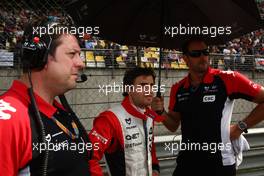 17.04.2011 Shanghai, China,  Jerome d'Ambrosio (BEL), Virgin Racing  - Formula 1 World Championship, Rd 03, Chinese Grand Prix, Sunday Pre-Race Grid