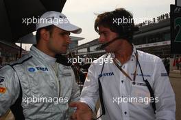 17.04.2011 Shanghai, China,  Vitantonio Liuzzi (ITA), Hispania Racing Team, HRT  - Formula 1 World Championship, Rd 03, Chinese Grand Prix, Sunday Pre-Race Grid