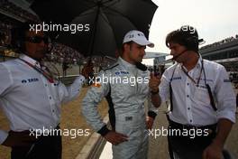 17.04.2011 Shanghai, China,  Vitantonio Liuzzi (ITA), Hispania Racing Team, HRT  - Formula 1 World Championship, Rd 03, Chinese Grand Prix, Sunday Pre-Race Grid