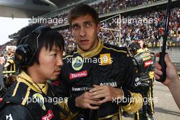 17.04.2011 Shanghai, China,  Vitaly Petrov (RUS), Lotus Renalut F1 Team  - Formula 1 World Championship, Rd 03, Chinese Grand Prix, Sunday Pre-Race Grid