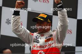 17.04.2011 Shanghai, China,  Lewis Hamilton (GBR), McLaren Mercedes  - Formula 1 World Championship, Rd 03, Chinese Grand Prix, Sunday Podium