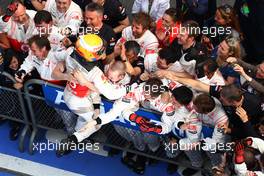 17.04.2011 Shanghai, China,  Lewis Hamilton (GBR), McLaren Mercedes  - Formula 1 World Championship, Rd 03, Chinese Grand Prix, Sunday Podium