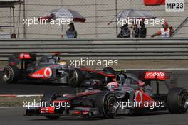 17.04.2011 Shanghai, China,  Jenson Button (GBR), McLaren Mercedes  - Formula 1 World Championship, Rd 03, Chinese Grand Prix, Sunday Race