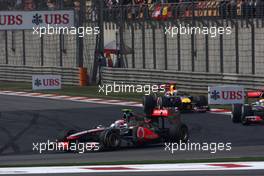 17.04.2011 Shanghai, China,  Jenson Button (GBR), McLaren Mercedes  - Formula 1 World Championship, Rd 03, Chinese Grand Prix, Sunday Race