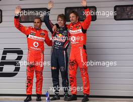 16.04.2011 Shanghai, China,  Lewis Hamilton (GBR), McLaren Mercedes, Sebastian Vettel (GER), Red Bull Racing and Jenson Button (GBR), McLaren Mercedes  - Formula 1 World Championship, Rd 03, Chinese Grand Prix, Saturday Qualifying