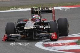 16.04.2011 Shanghai, China,  Vitaly Petrov (RUS), Lotus Renalut F1 Team  - Formula 1 World Championship, Rd 03, Chinese Grand Prix, Saturday Practice