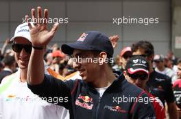 17.04.2011 Shanghai, China,  Sebastien Buemi (SUI), Scuderia Toro Rosso  - Formula 1 World Championship, Rd 03, Chinese Grand Prix, Sunday