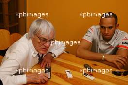 13.03.2010 Sakhir, Bahrain,  Bernie Ecclestone (GBR) and Lewis Hamilton (GBR), McLaren Mercedes interview - Formula 1 World Championship, Rd 1, Bahrain Grand Prix, Saturday