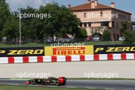 20.05.2011 Barcelona, Spain,  Vitaly Petrov (RUS), Lotus Renault GP - Formula 1 World Championship, Rd 05, Spainish Grand Prix, Friday Practice