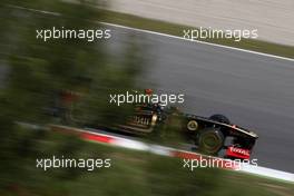 20.05.2011 Barcelona, Spain,  Nick Heidfeld (GER), Lotus Renault F1 Team  - Formula 1 World Championship, Rd 05, Spainish Grand Prix, Friday Practice