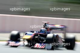 20.05.2011 Barcelona, Spain,  Sébastien Buemi (SUI), Scuderia Toro Rosso - Formula 1 World Championship, Rd 05, Spainish Grand Prix, Friday Practice