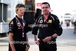 20.05.2011 Barcelona, Spain,  Romain Grosjean (FRA), Eric Boullier (FRA), Team Principal, Lotus Renault GP - Formula 1 World Championship, Rd 05, Spainish Grand Prix, Friday