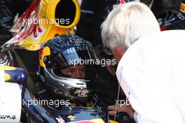 22.05.2011 Barcelona, Spain,  Bernie Ecclestone (GBR) with Sebastian Vettel (GER), Red Bull Racing  - Formula 1 World Championship, Rd 05, Spainish Grand Prix, Sunday Pre-Race Grid