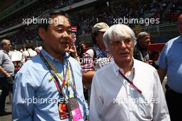 22.05.2011 Barcelona, Spain,  Bernie Ecclestone (GBR) - Formula 1 World Championship, Rd 05, Spainish Grand Prix, Sunday Pre-Race Grid