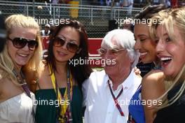 22.05.2011 Barcelona, Spain,  Bernie Ecclestone (GBR) - Formula 1 World Championship, Rd 05, Spainish Grand Prix, Sunday Pre-Race Grid