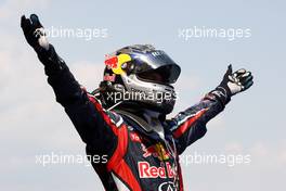 22.05.2011 Barcelona, Spain,  Sebastian Vettel (GER), Red Bull Racing, celebrates victory in parc ferme - Formula 1 World Championship, Rd 05, Spainish Grand Prix, Sunday Podium