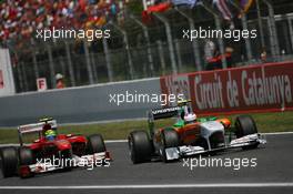 22.05.2011 Barcelona, Spain,  Felipe Massa (BRA), Scuderia Ferrari and Paul di Resta (GBR), Force India F1 Team - Formula 1 World Championship, Rd 05, Spainish Grand Prix, Sunday Race