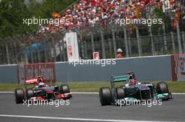 22.05.2011 Barcelona, Spain,  Jenson Button (GBR), McLaren Mercedes and Michael Schumacher (GER), Mercedes GP Petronas F1 Team - Formula 1 World Championship, Rd 05, Spainish Grand Prix, Sunday Race