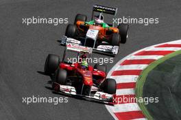 22.05.2011 Barcelona, Spain,  Felipe Massa (BRA), Scuderia Ferrari, F150 leads Adrian Sutil (GER), Force India F1 Team, VJM-04 - Formula 1 World Championship, Rd 05, Spainish Grand Prix, Sunday Race