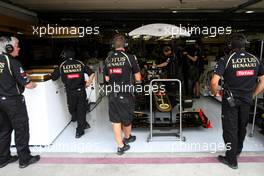 24.06.2011 Valencia, Spain,  Vitaly Petrov (RUS), Lotus Renalut F1 Team  - Formula 1 World Championship, Rd 08, European Grand Prix, Friday Practice